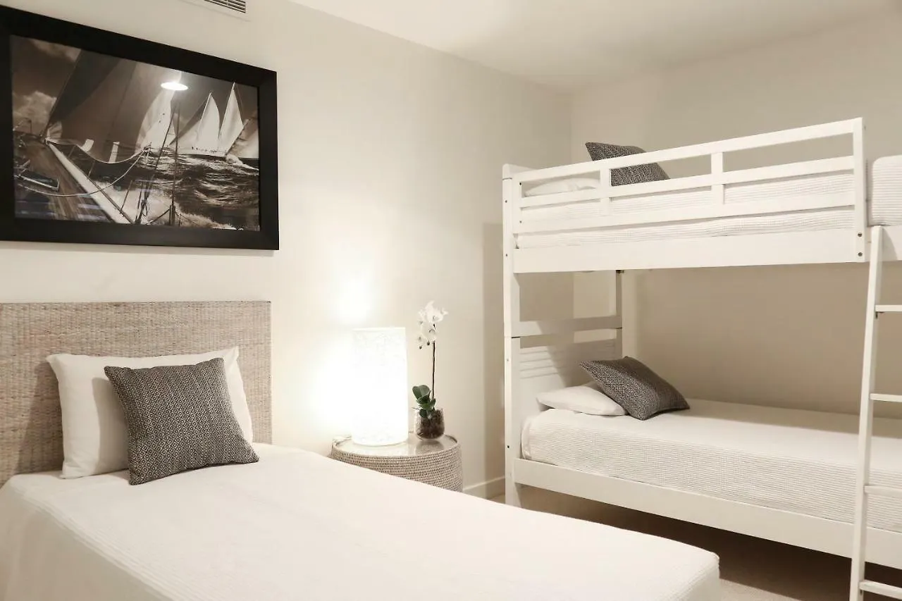 Hastings Park: Elegant Noosa Gem By The Beach Australien